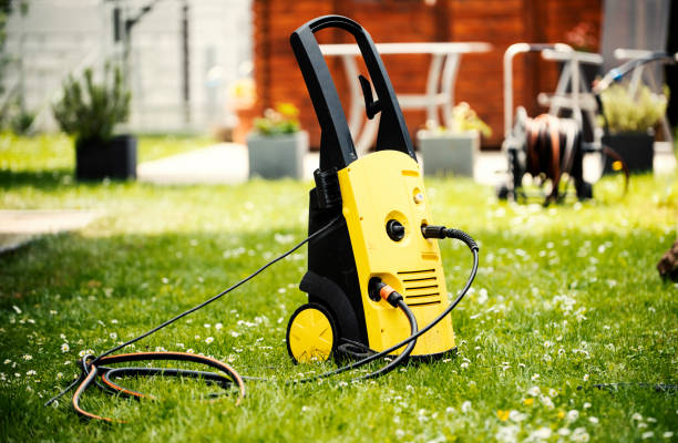 Best Solar Panel Cleaning  in Marinette, WI